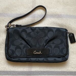 Coach Signature Clutch Purse/ Wristlet